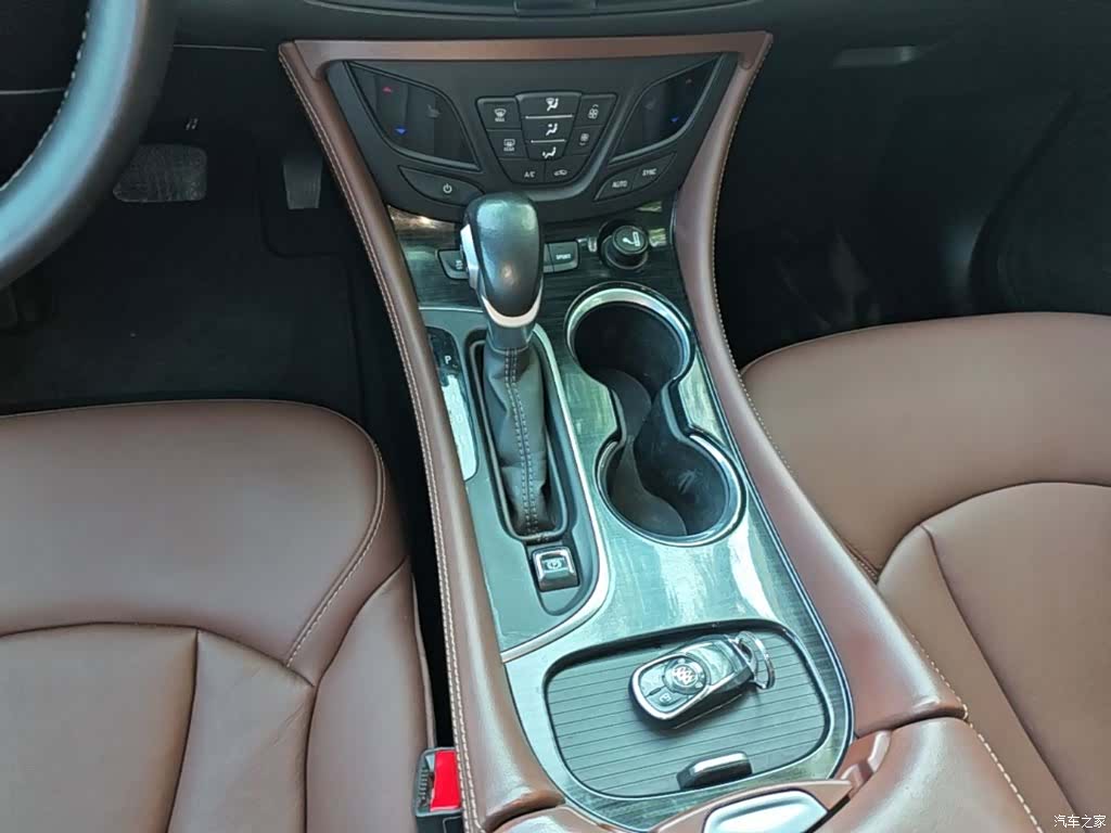 Buick Envision Plus, 2019 14