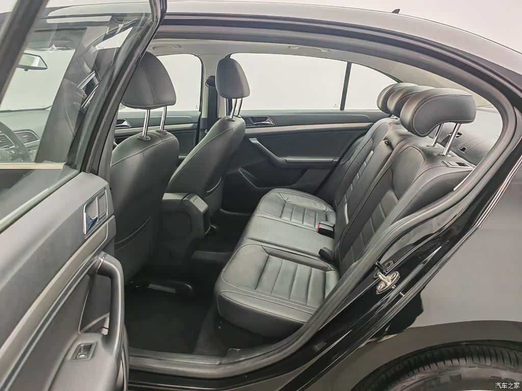 Volkswagen Lavida, 2017 15