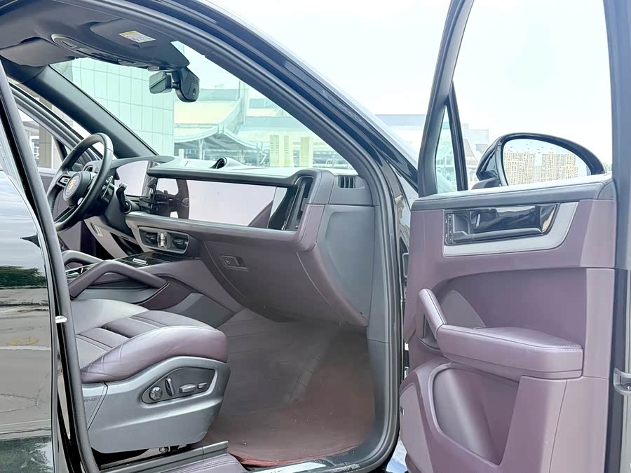 Porsche Cayenne 2025, фото 6