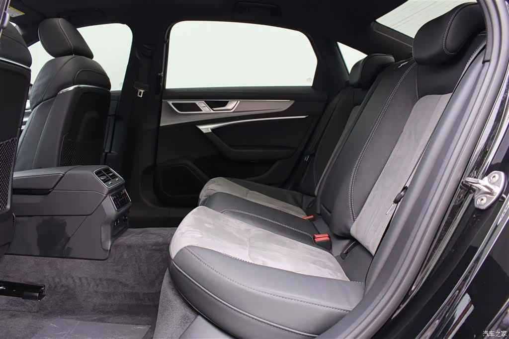 Audi A6L, 2024 18
