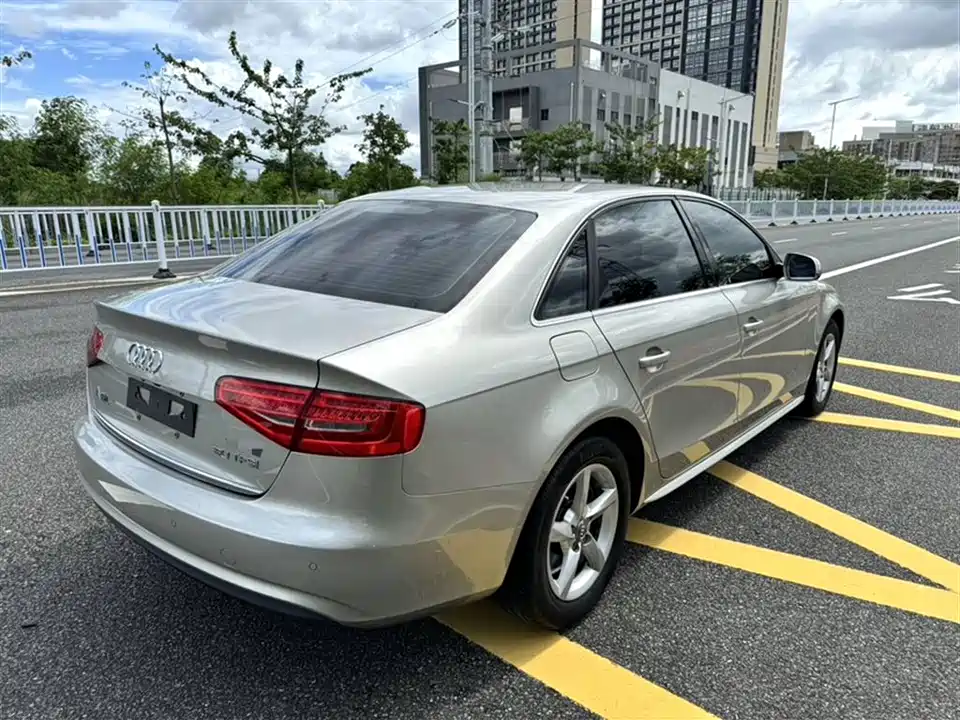 Audi A4L