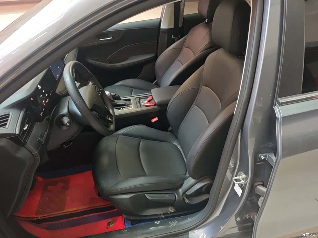 Roewe i5, 2026 15