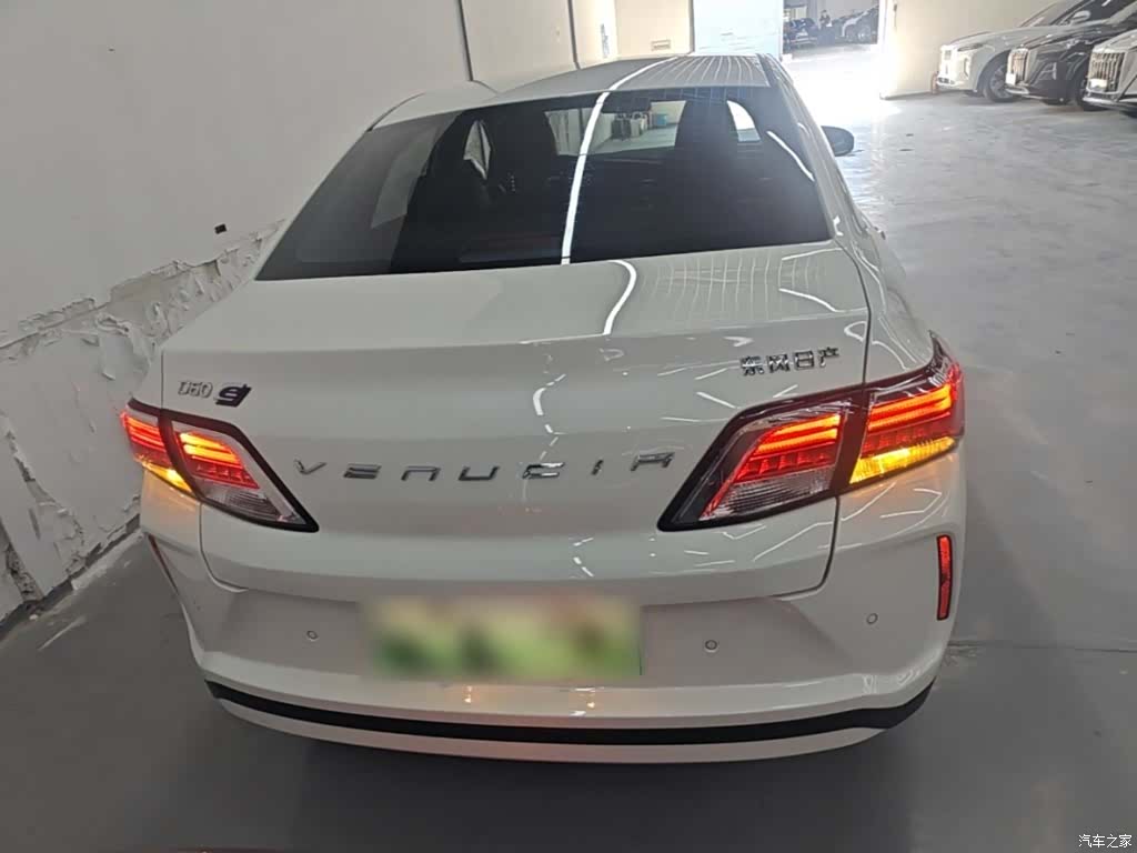 Nissan D60EV, 2026 6
