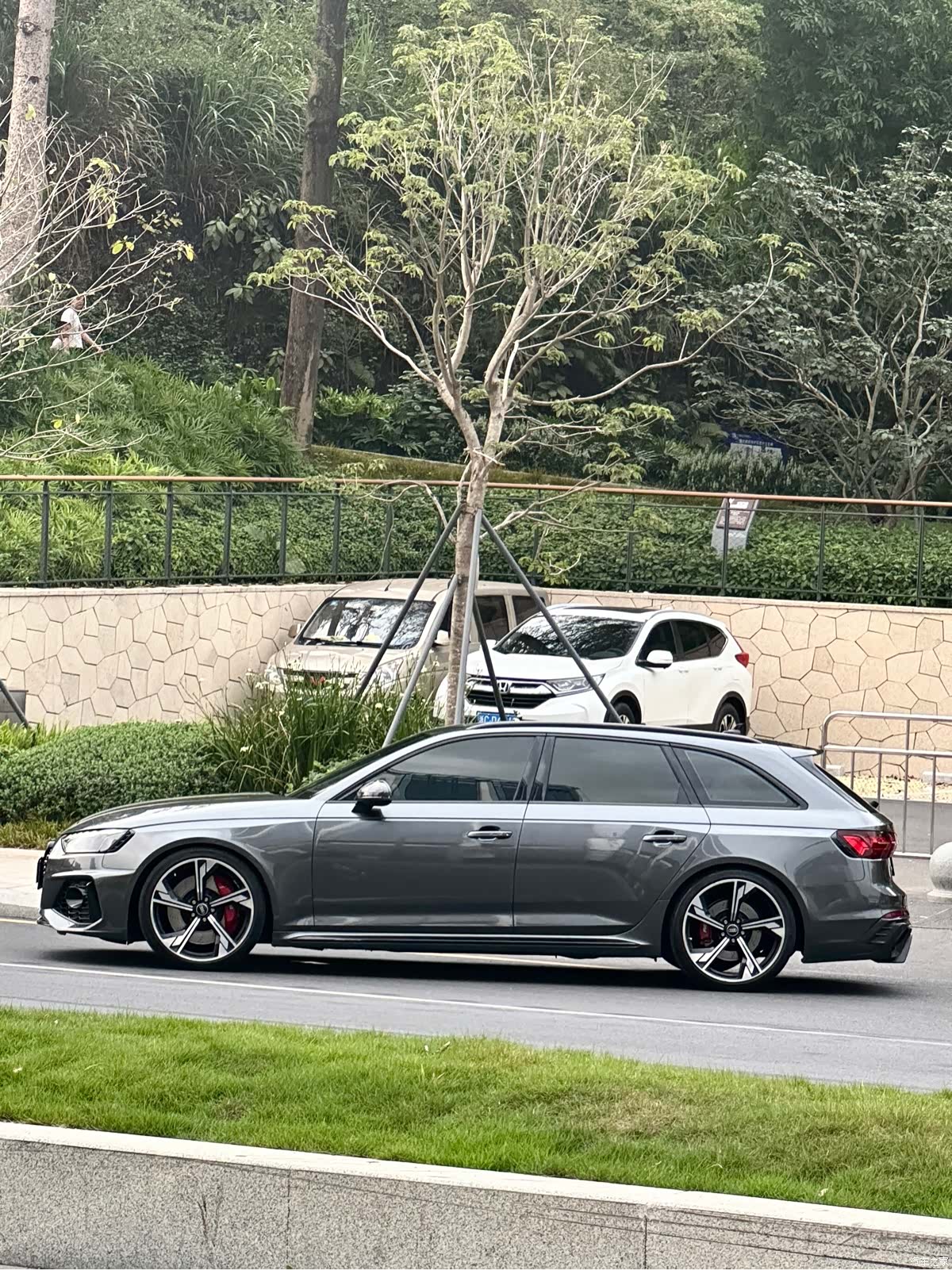 Audi RS4, 2023 4