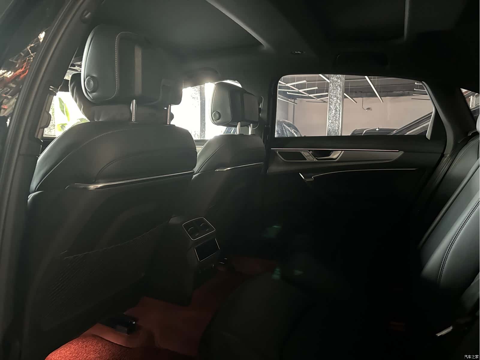Audi A6L, 2025 12