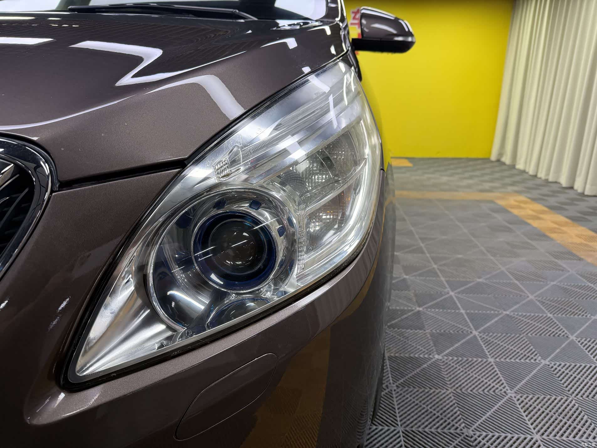 Buick GL8, 2015 9