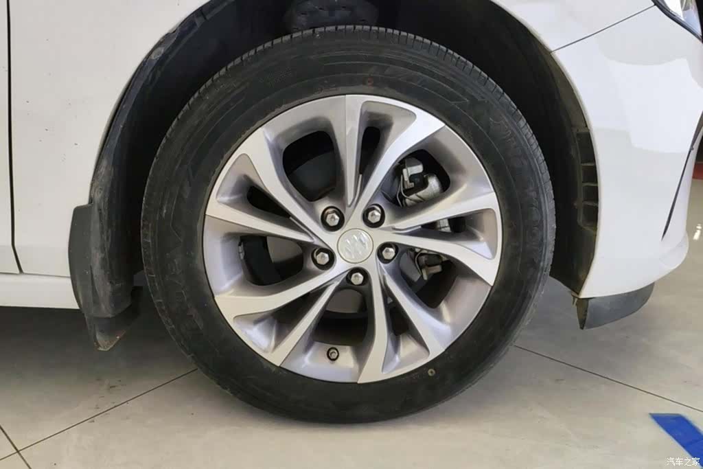 Buick Verano, 2023 6