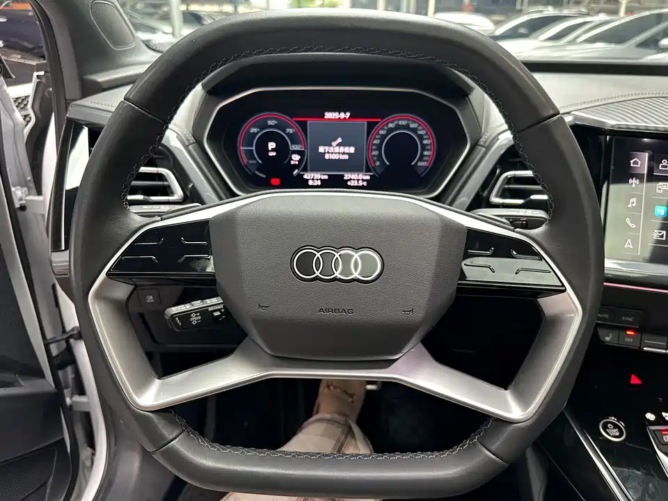 Audi Q4