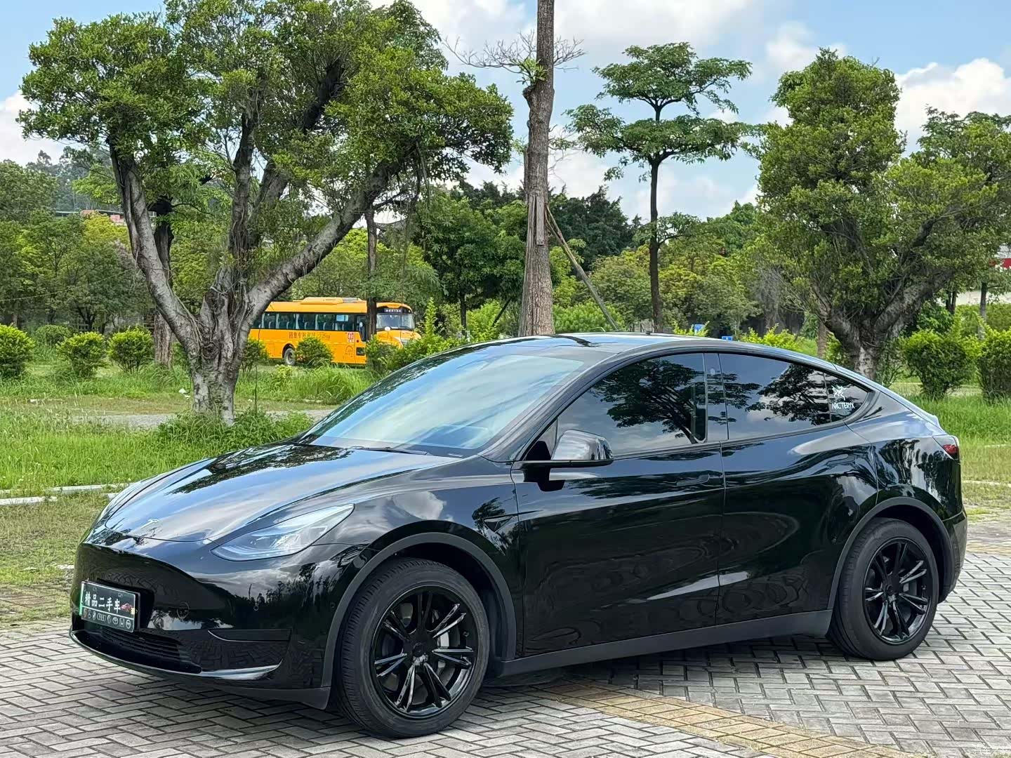 Tesla Model Y, 2023 1
