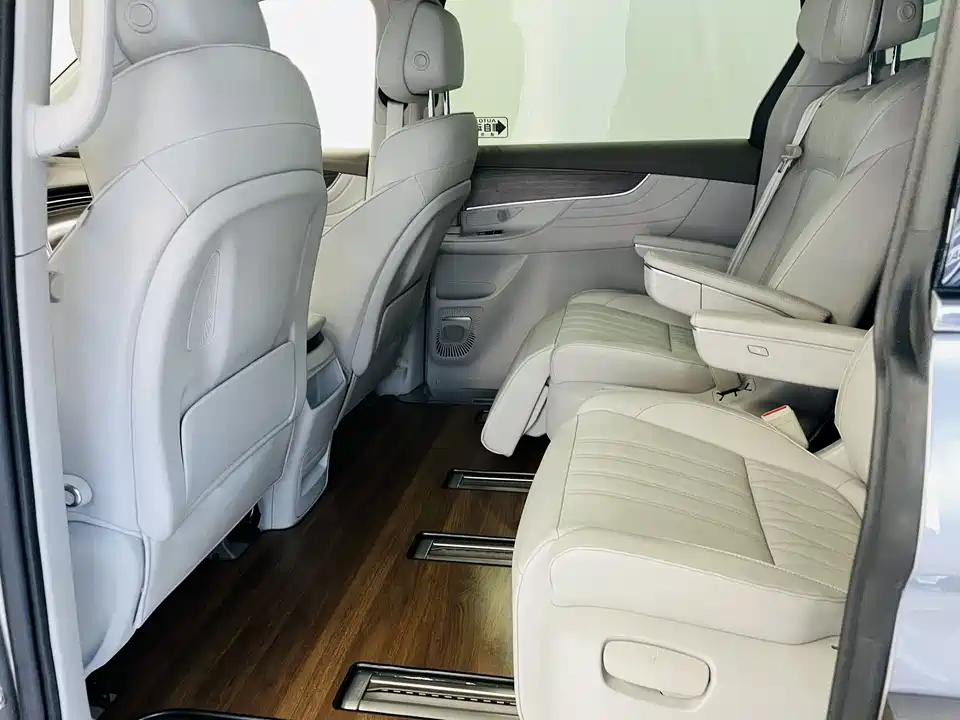 Roewe iMAX8 Roewe iMAX8