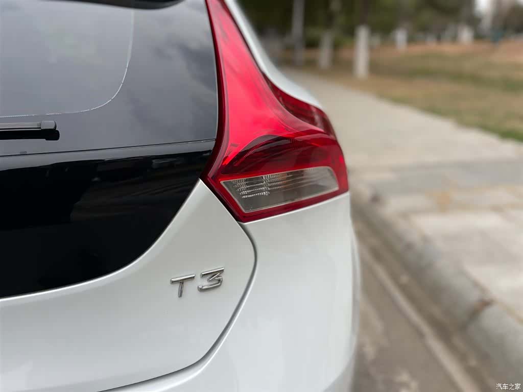 Volvo V40, 2015 8