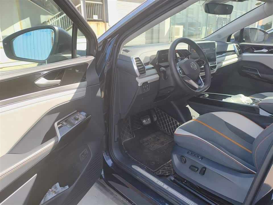 Volkswagen ID.6 CROZZ