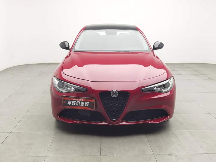 Alfa Romeo Giulia 2017 2.0T 200HP Luxury