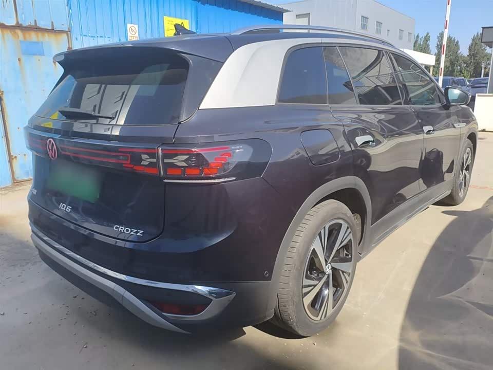 Volkswagen ID.6 CROZZ