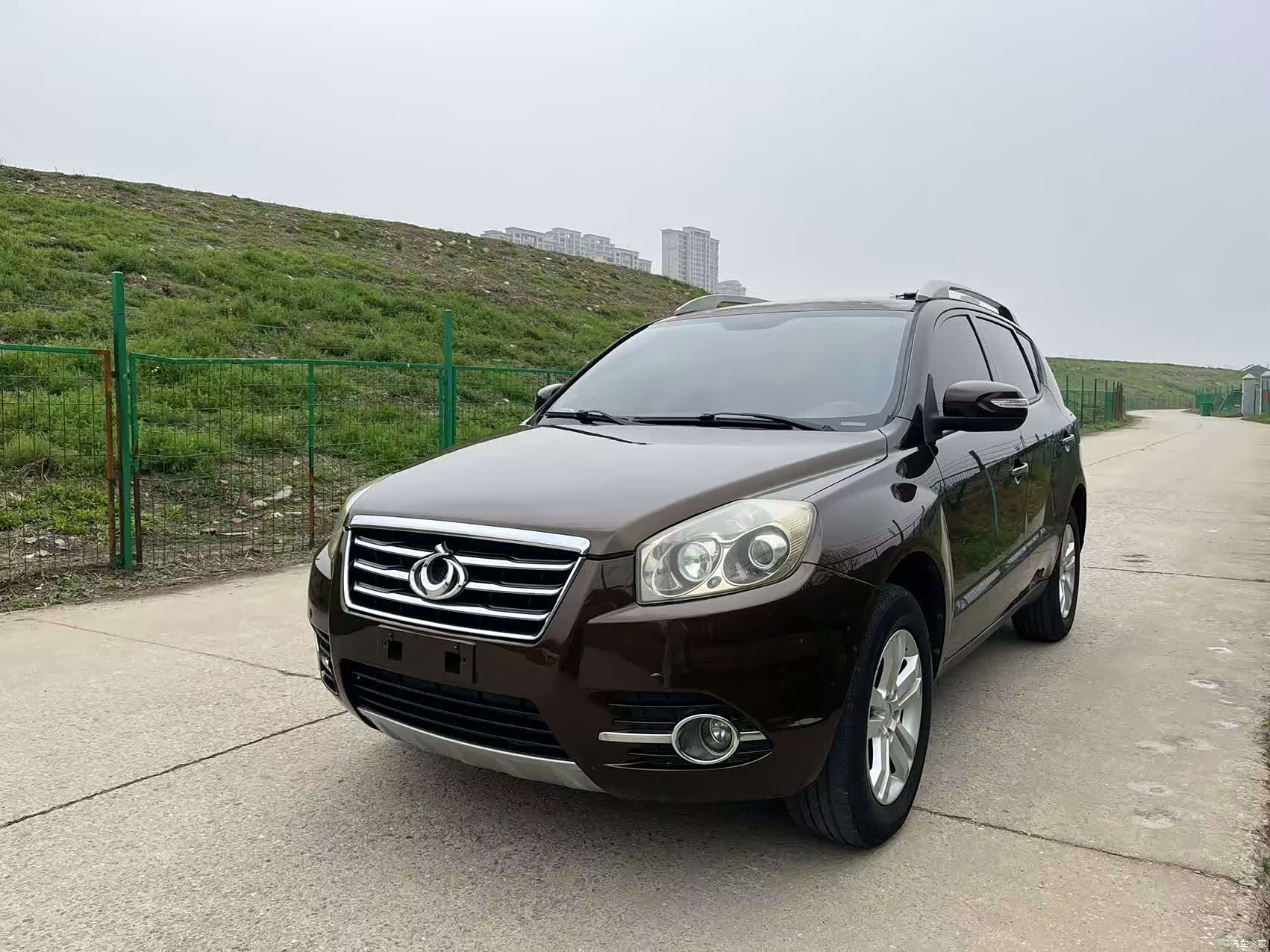Geely GX7, 2014 1