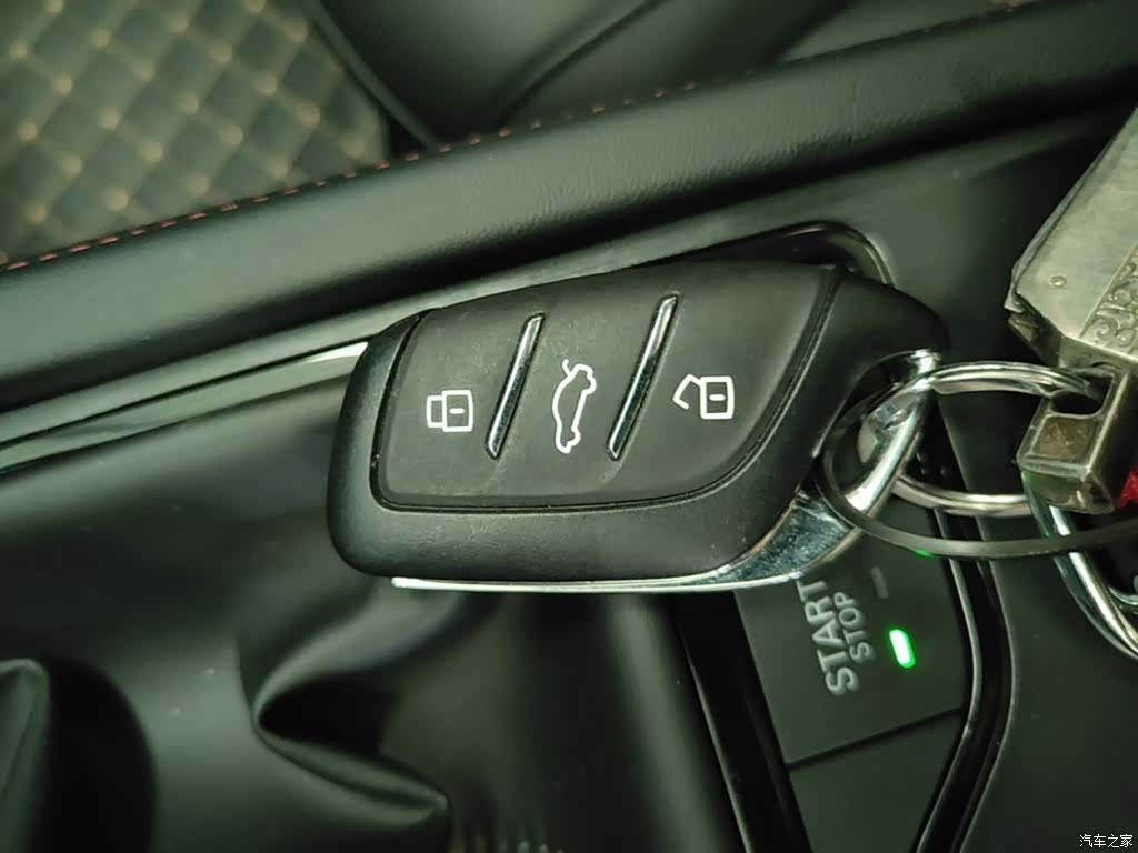 Roewe i5, 2025 9