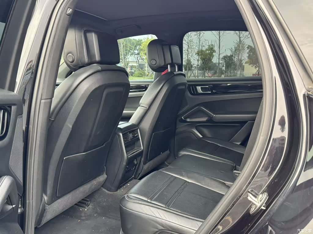Porsche Cayenne, 2018 6