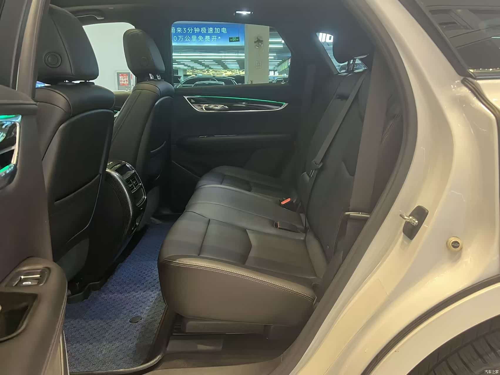 Cadillac XT5, 2022 4