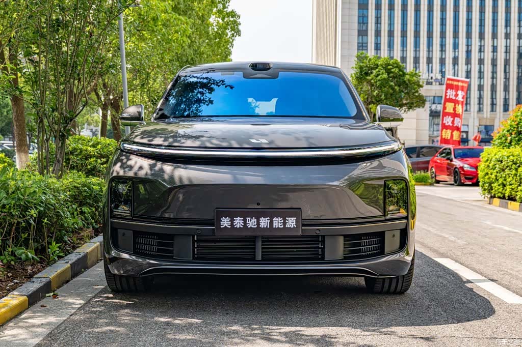 Li Auto L8, 2025 14