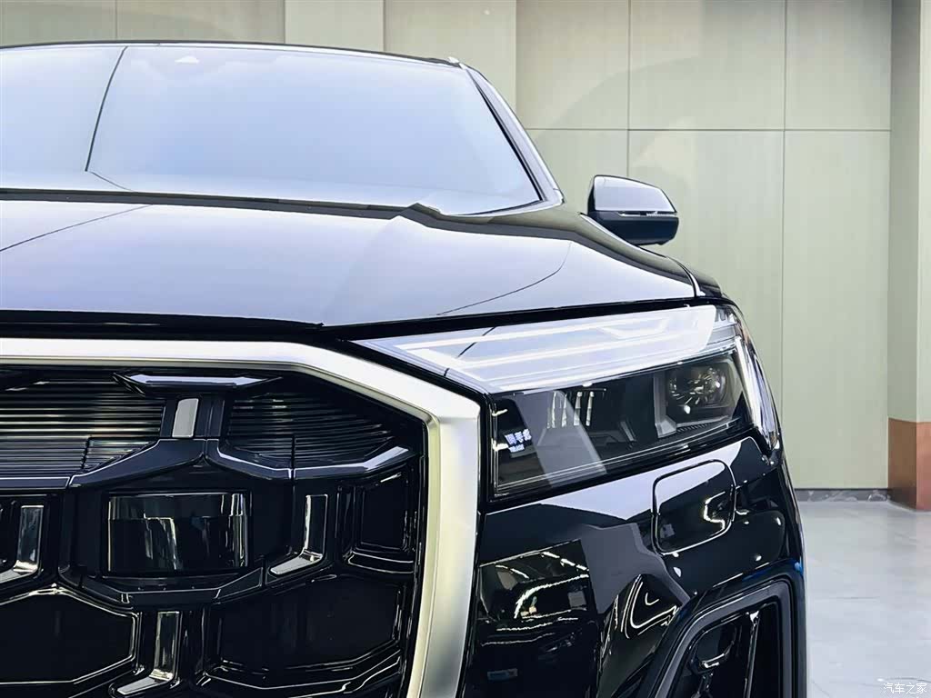 Audi Q7, 2026 7