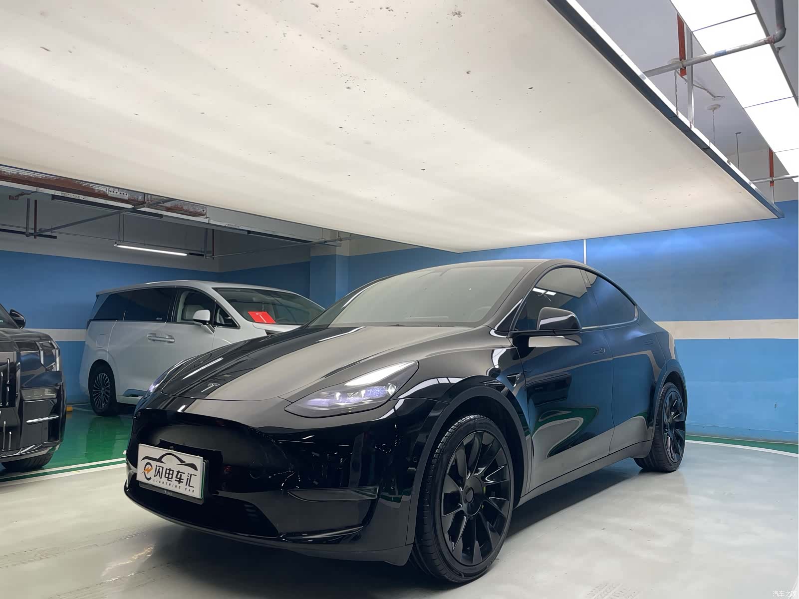 Tesla Model Y, 2021 1