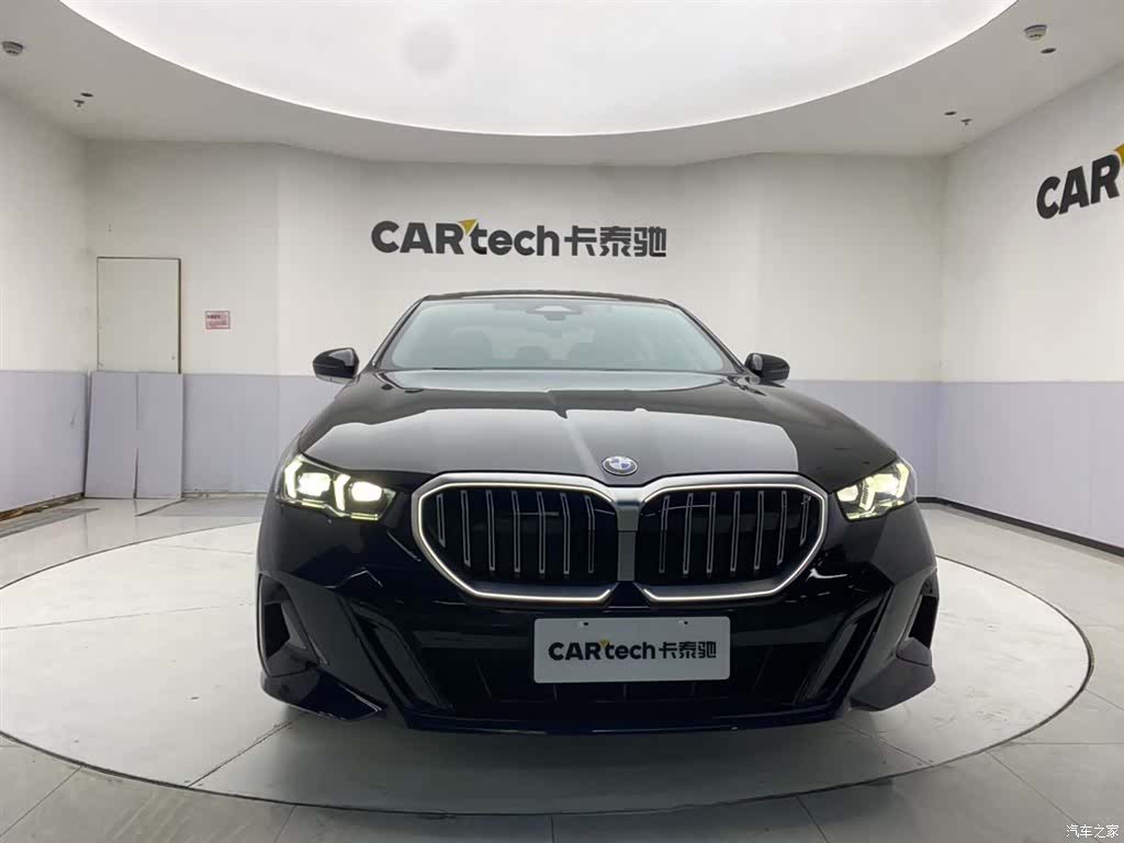 BMW 5 Series, 2026 3