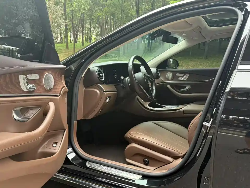 Mercedes-Benz E-class Mercedes-Benz E-class