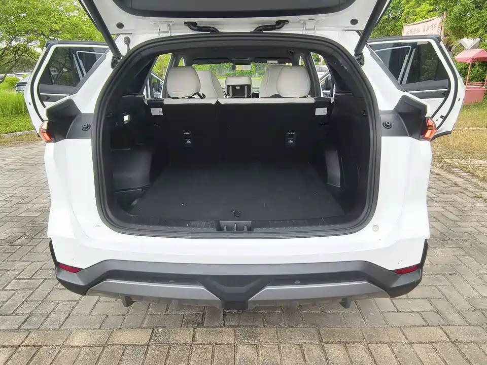 Geely Galaxy Galaxy L7