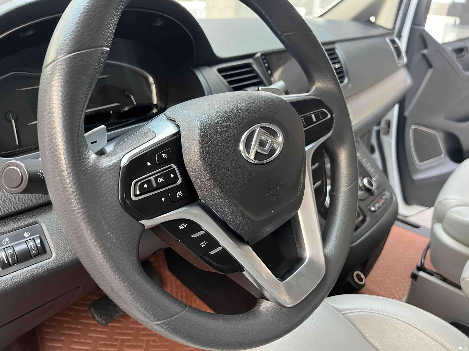 Maxus G10, 2022 12