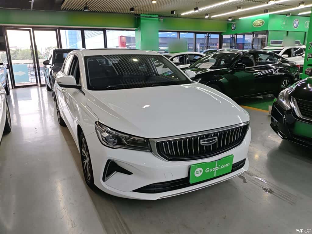 Geely Emgrand, 2023 4