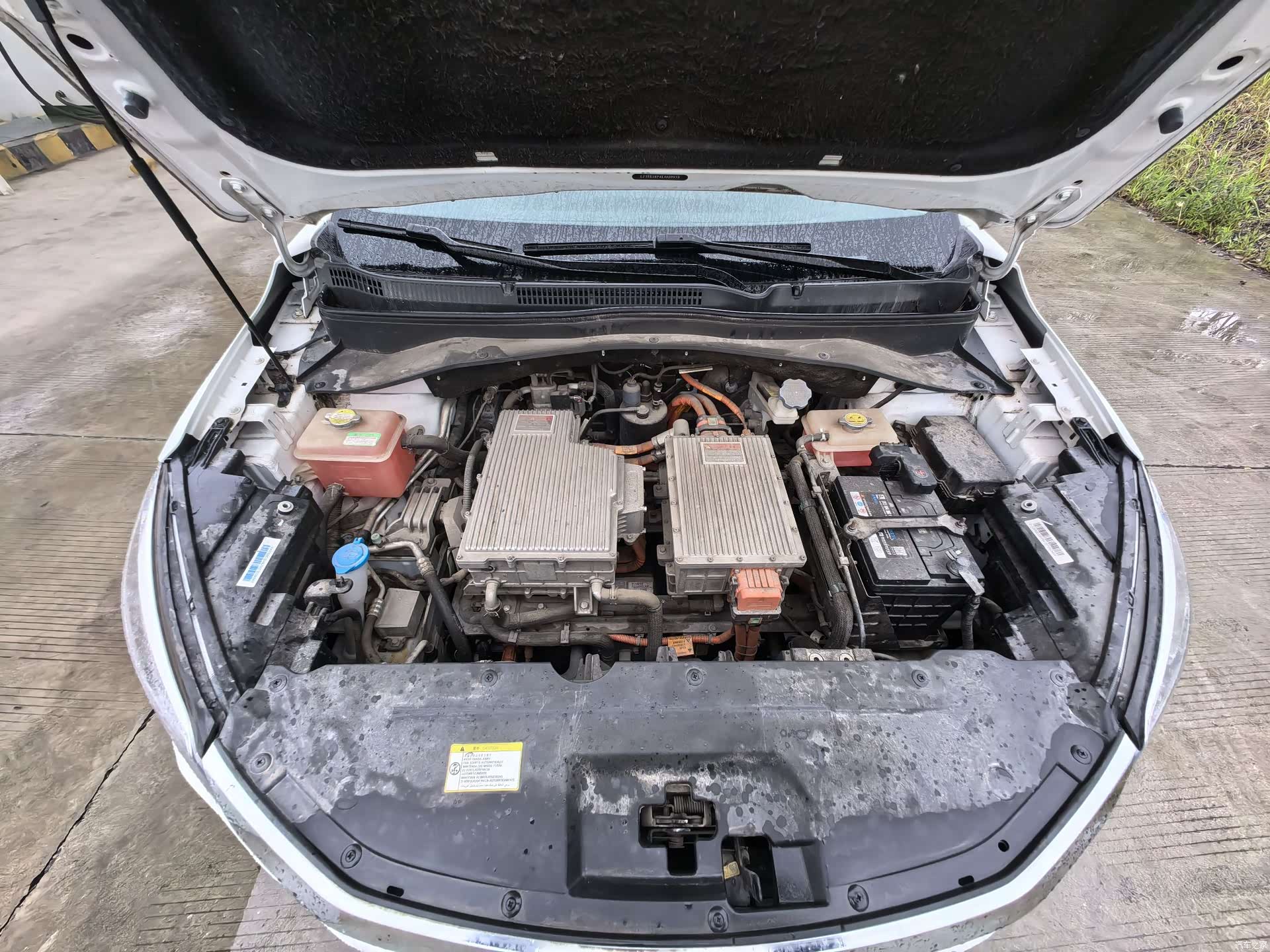JAC iEVS4, 2019 26