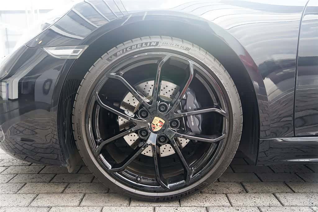 Porsche Cayman, 2025 9