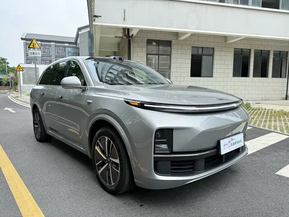 Li Auto Ideal L8