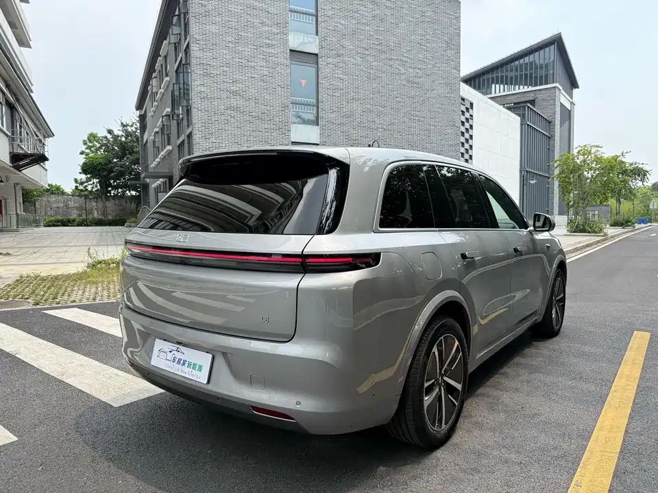 Li Auto Ideal L8