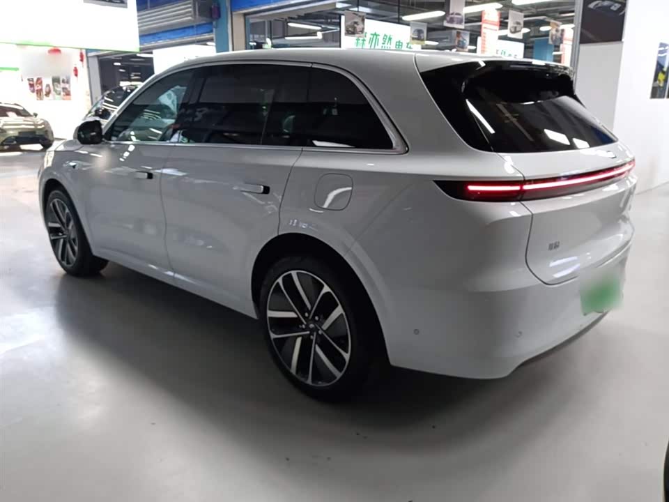 Li Auto Ideal L6