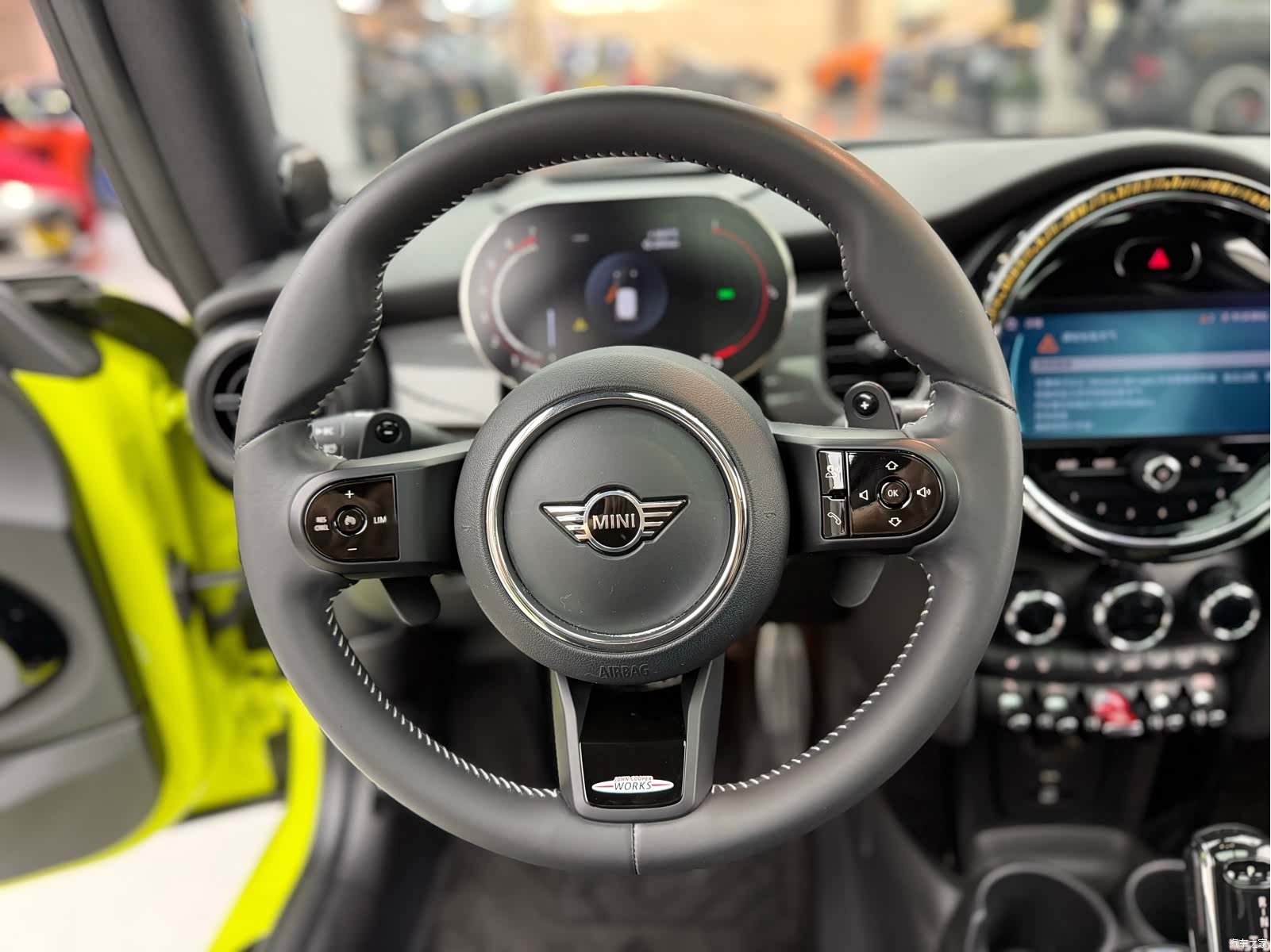 Mini Cooper, 2023 10