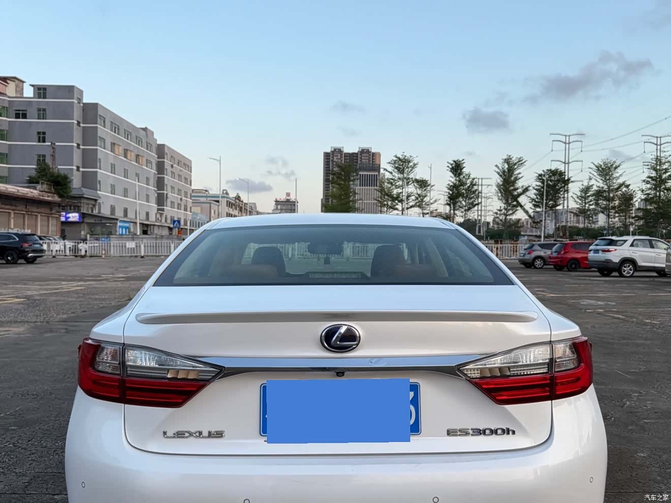 Lexus ES, 2016 10