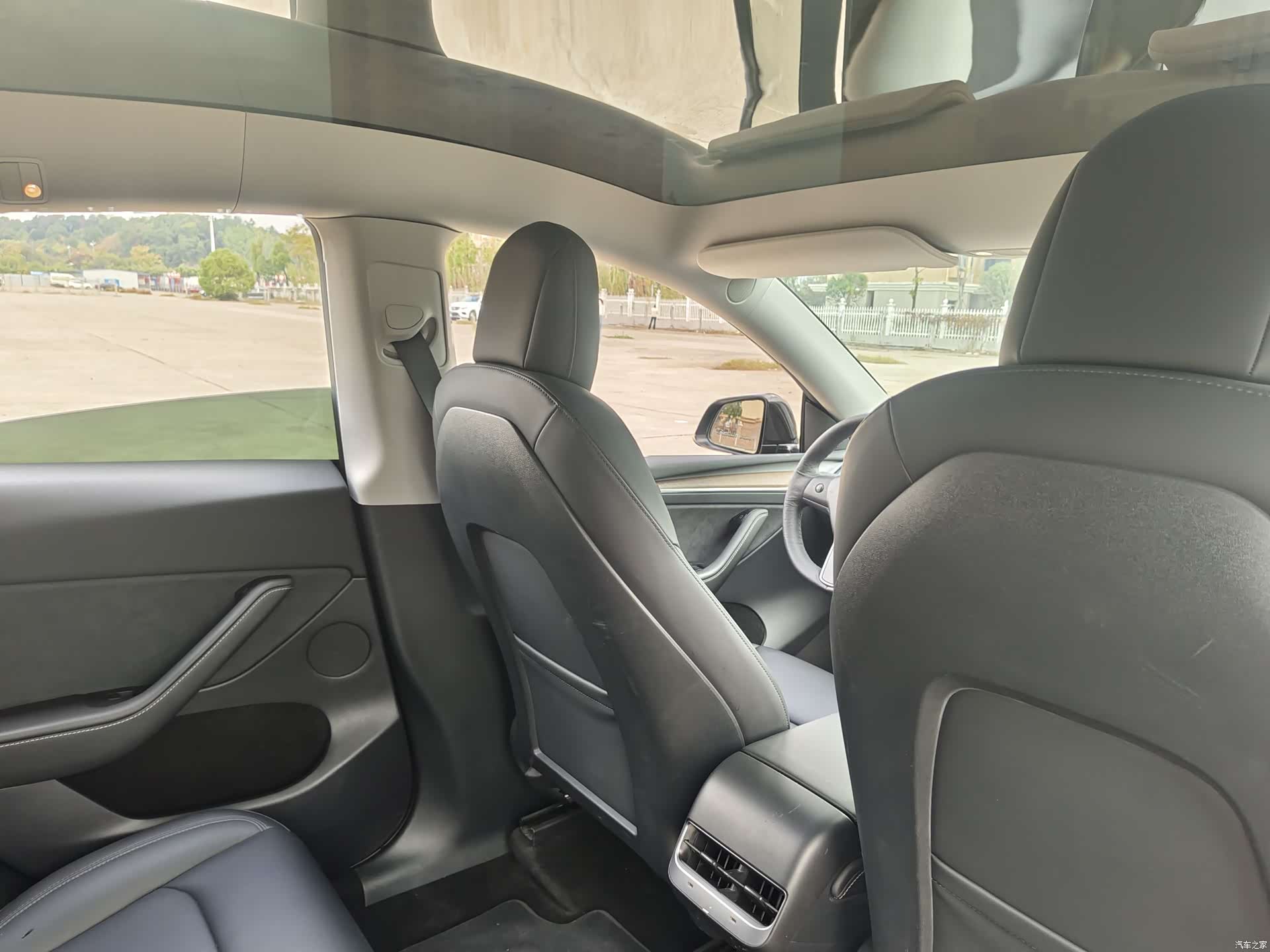 Tesla Model Y, 2021 16