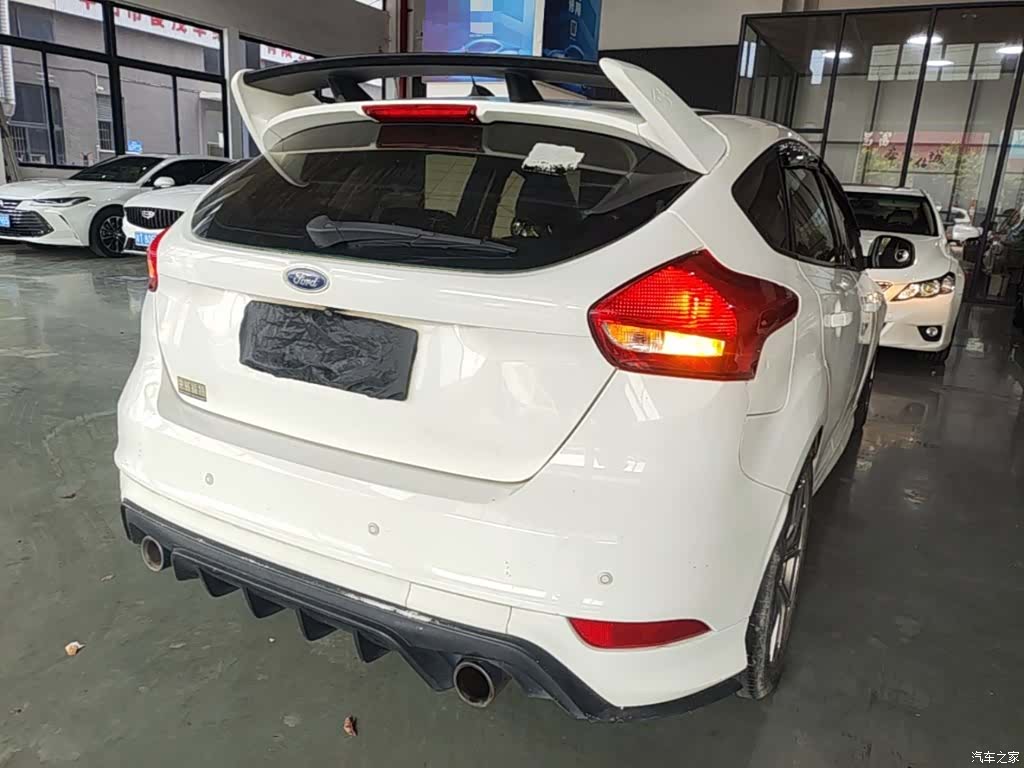 Ford Focus, 2018 7