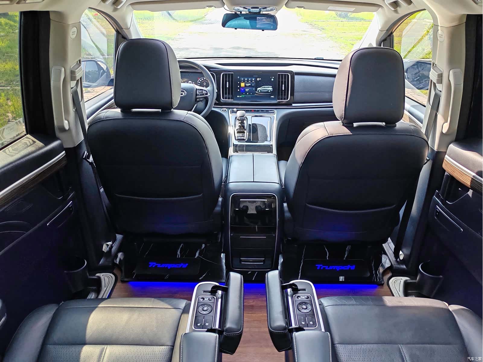 Trumpchi M8, 2021 14