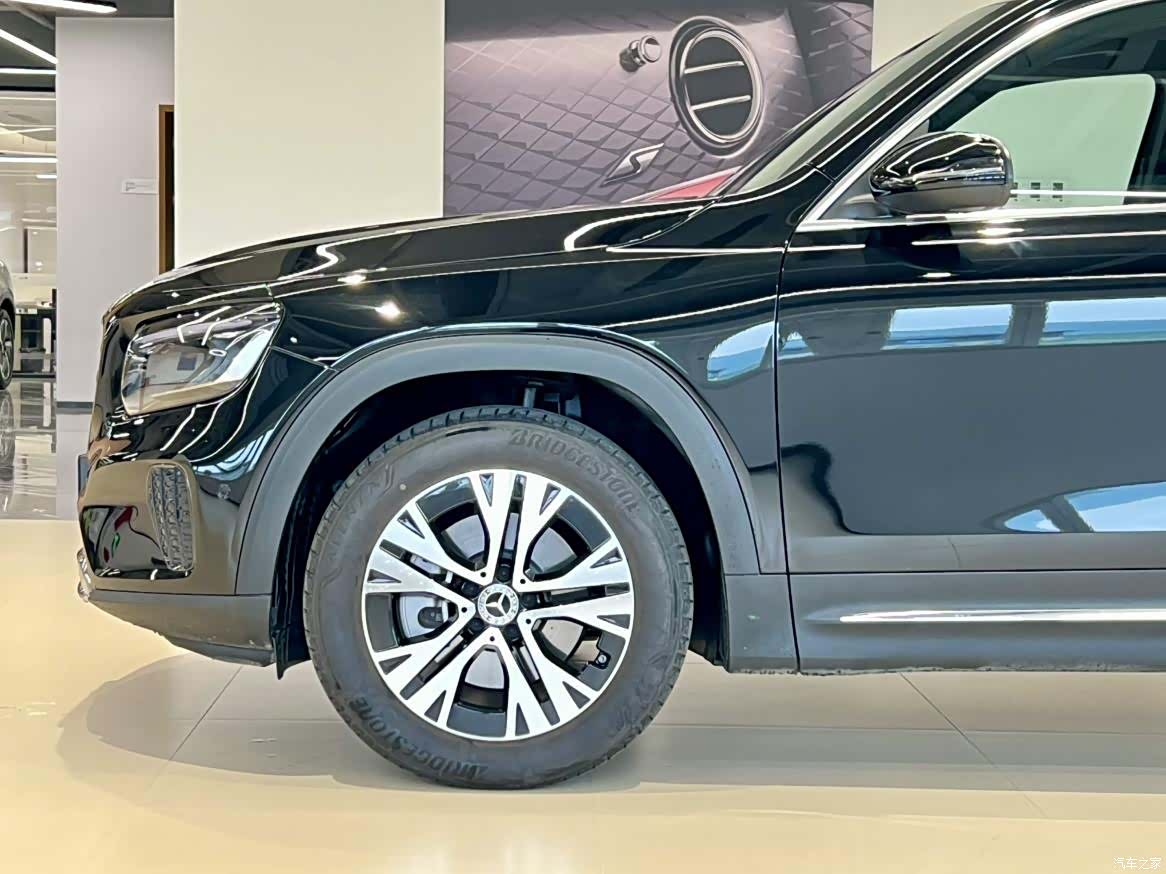 Mercedes-Benz GLB, 2024 4