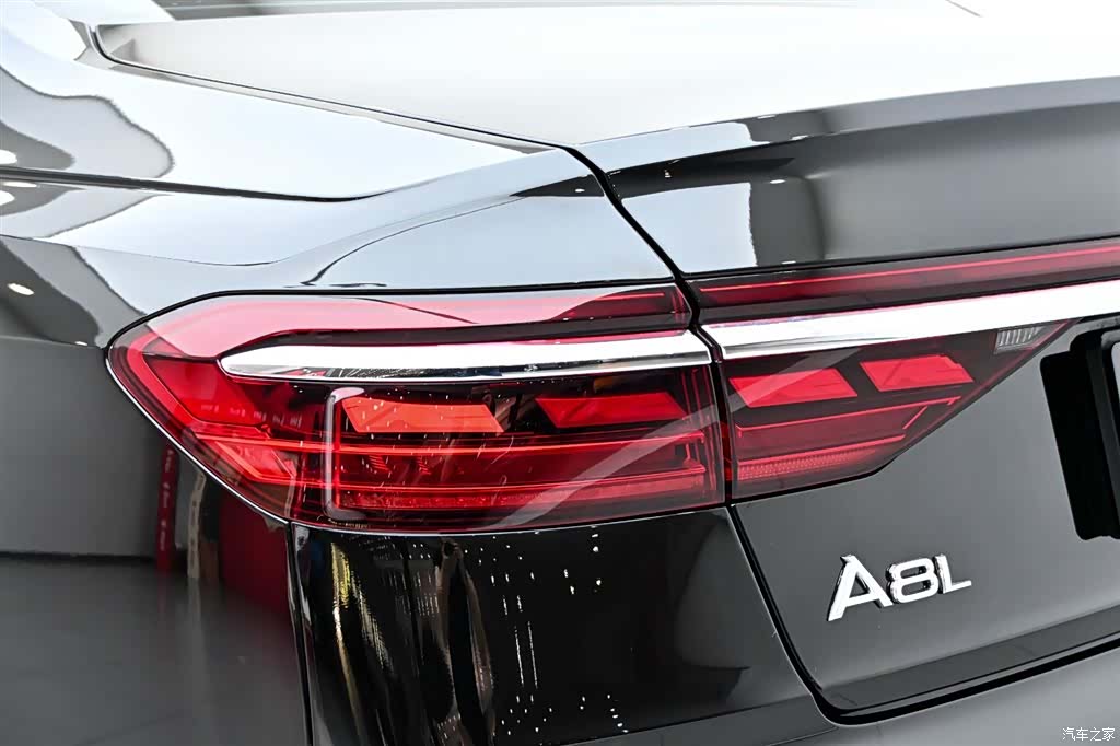 Audi A8L, 2024 10