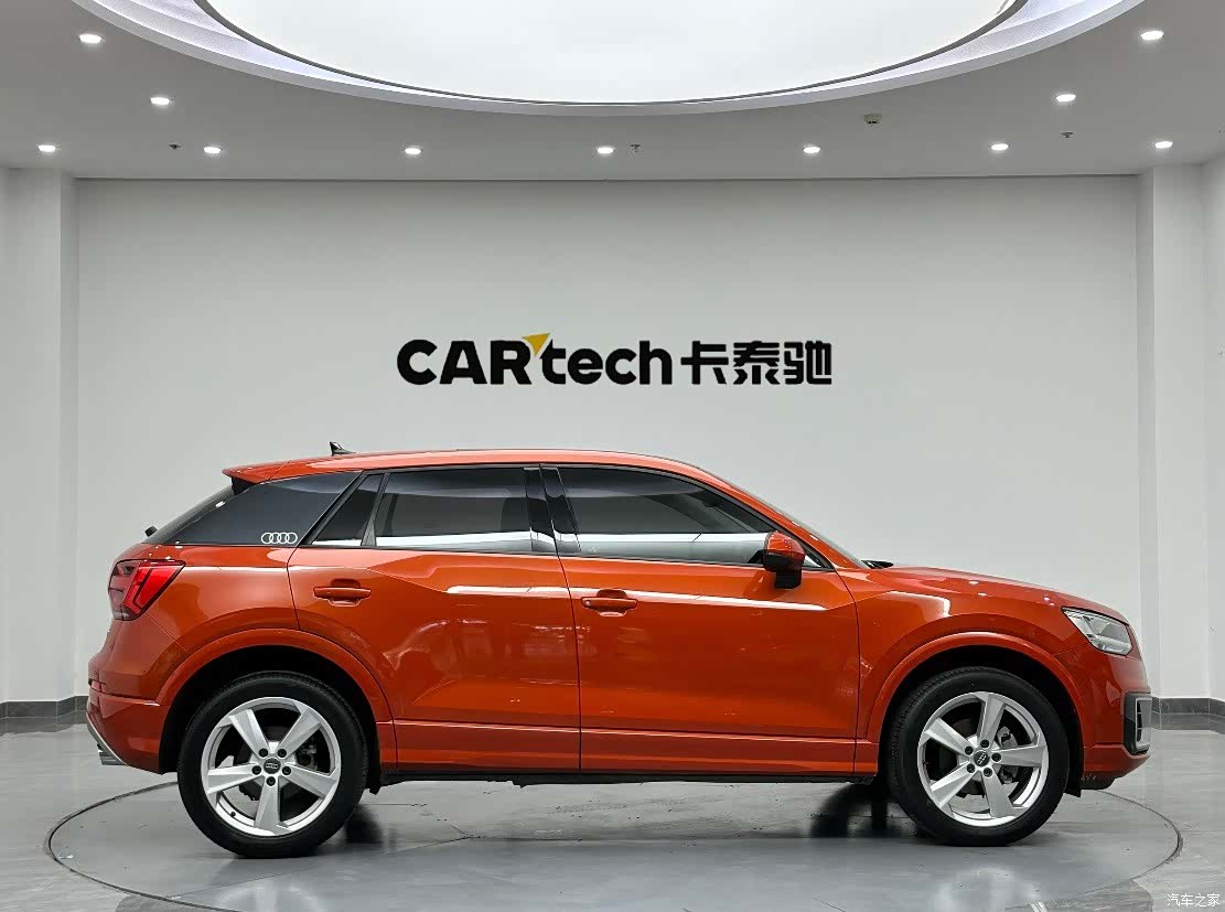 Audi Q2L, 2019 4