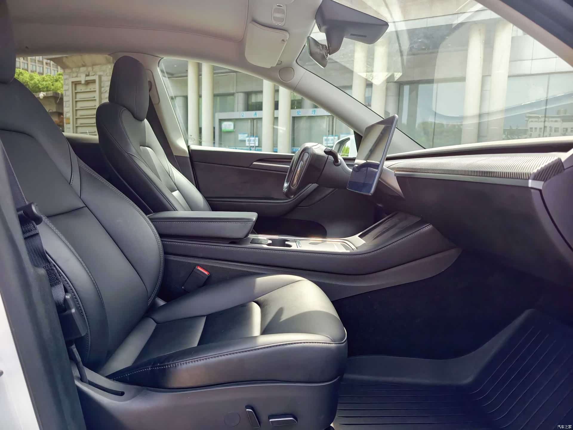 Tesla Model Y, 2022 11