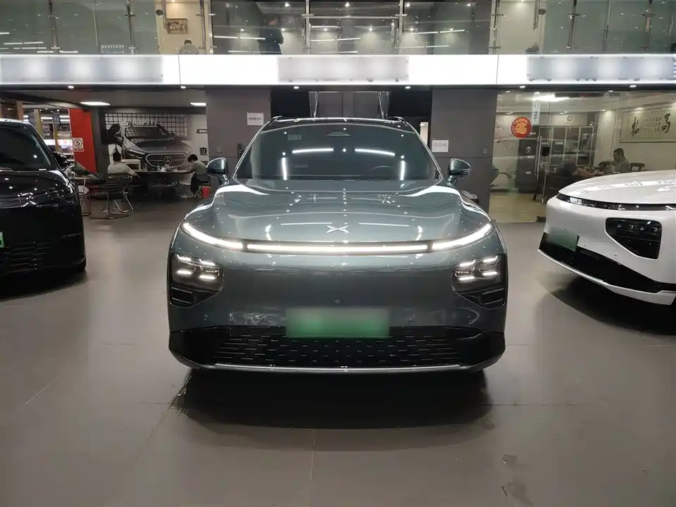 XPENG G9