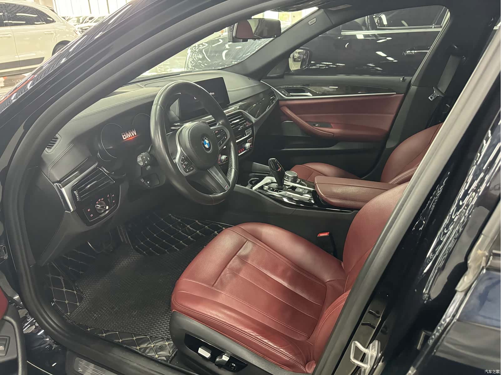 BMW 5 Series, 2018 все фото