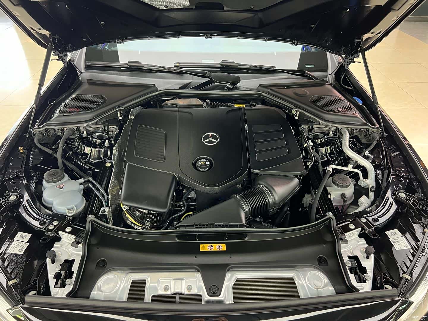 Mercedes-Benz E-Class, 2025 25