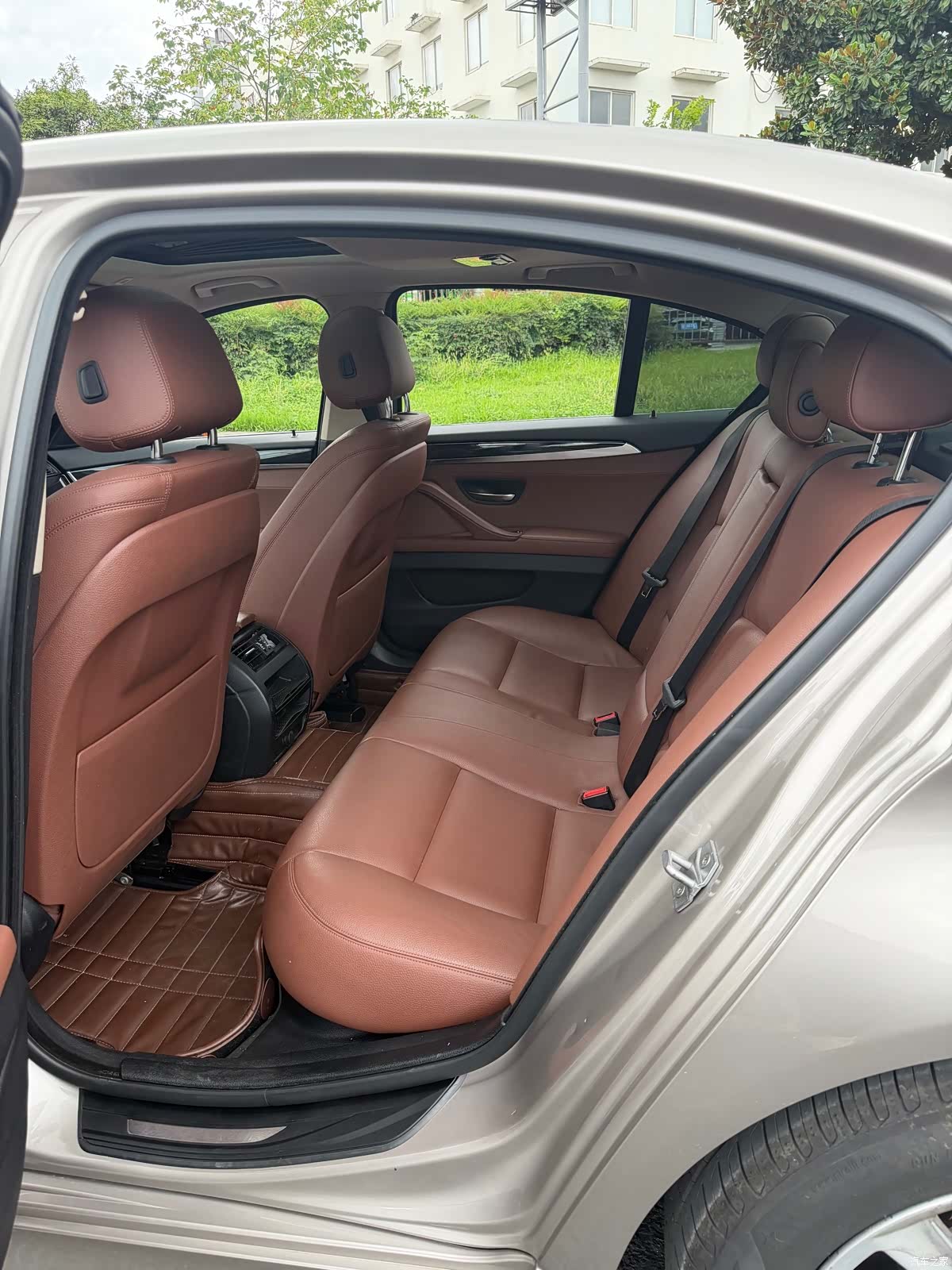BMW 5 Series, 2016 12