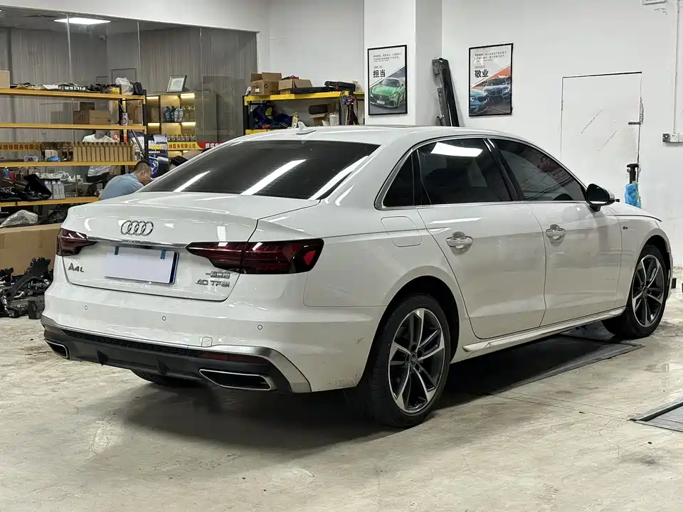 Audi A4L
