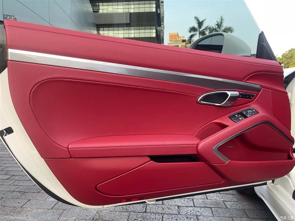 Porsche Cayman, 2025 7